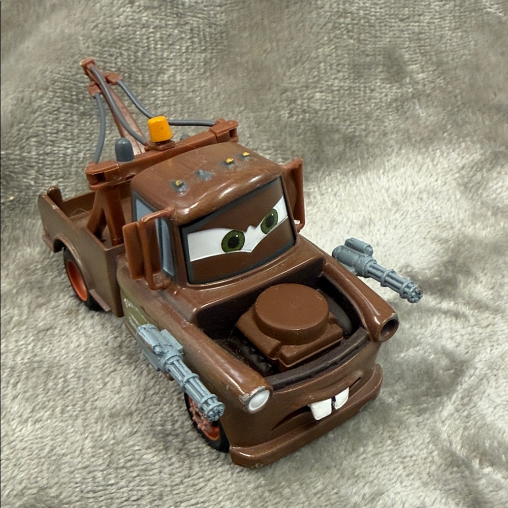 🏎️ Disney Pixar Cars Series 2 Mater with 2 weapons from spy battle diecast 1:55